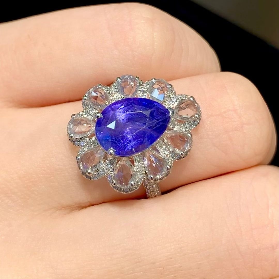 14k Gold 3.6 Ct Natural Sapphire & Diamond & Sapphire Ring - 4