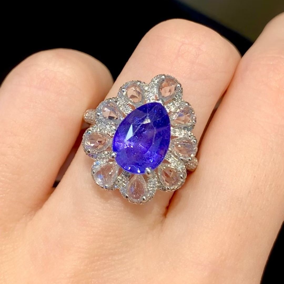 14k Gold 3.6 Ct Natural Sapphire & Diamond & Sapphire Ring - 5