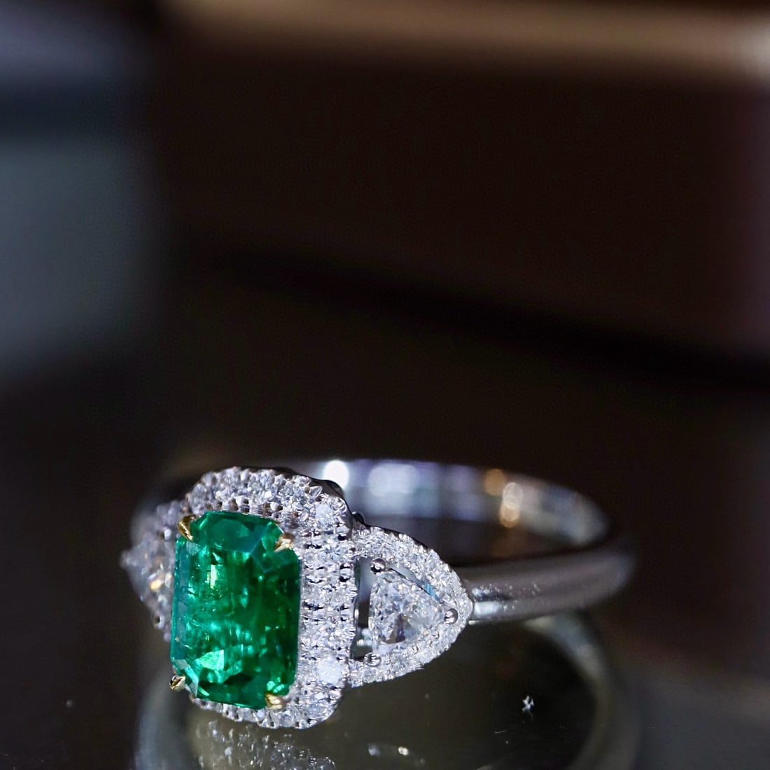 14k Gold 0.78 Ctw Natural Emerald & Diamond Ring - 7