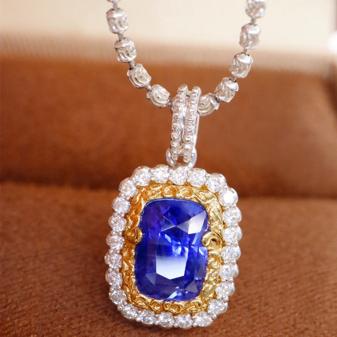 14k Gold 2.44 Ctw Natural Sapphire & Diamond Pendant( Without Chain ): Ref:231039140 // gold content:14k gold // main gemstone:sapphire // shape:cushion // carat weight:2. 2ct // color:blue // treatment:natural // // adjacent gemstone 2 : diamond // shape:round // carat