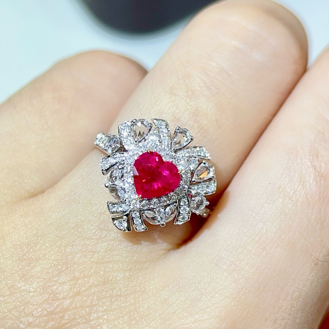 14k Gold 1.26 Ctw Natural Ruby & Diamond Ring - 3
