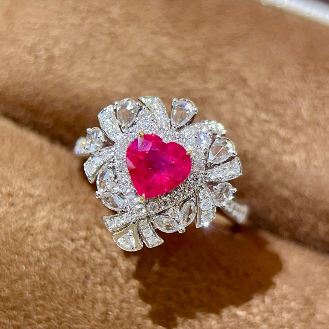 14k Gold 1.26 Ctw Natural Ruby & Diamond Ring - 5