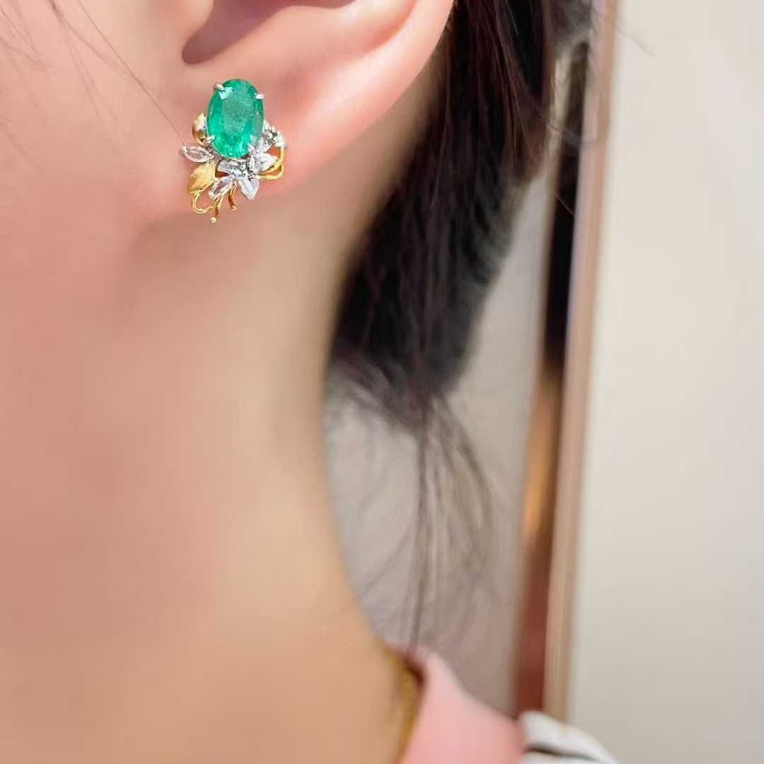 14k Gold 1.8 Ct Natural Emerald & Sapphire Earrings - 5