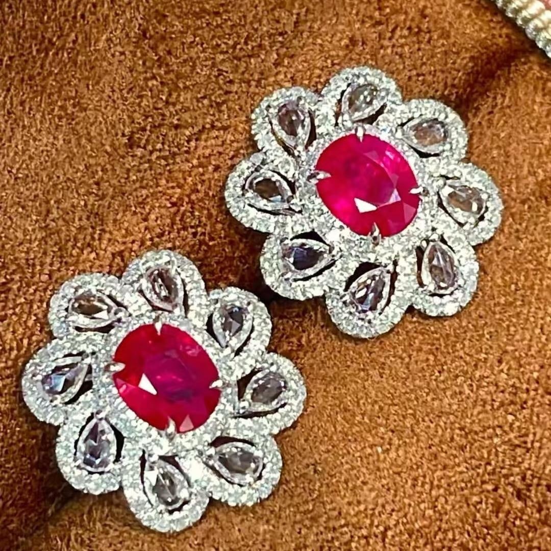 14k Gold 1.43 Ct Natural Ruby & Diamond & Sapphire Earrings: Ref:231039146 // gold content:14k gold // main gemstone:ruby // shape:oval // carat weight:1. 43ct // color:red // treatment:natural // // adjacent gemstone 2 : diamond // shape:round // clarity grade