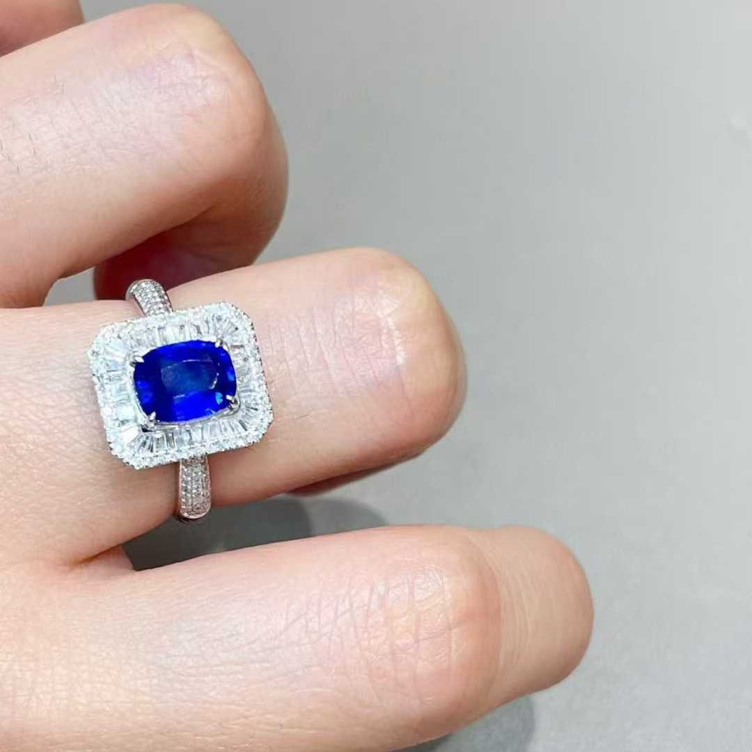14k Gold 2.05 Ctw Natural Sapphire & Diamond Ring - 4