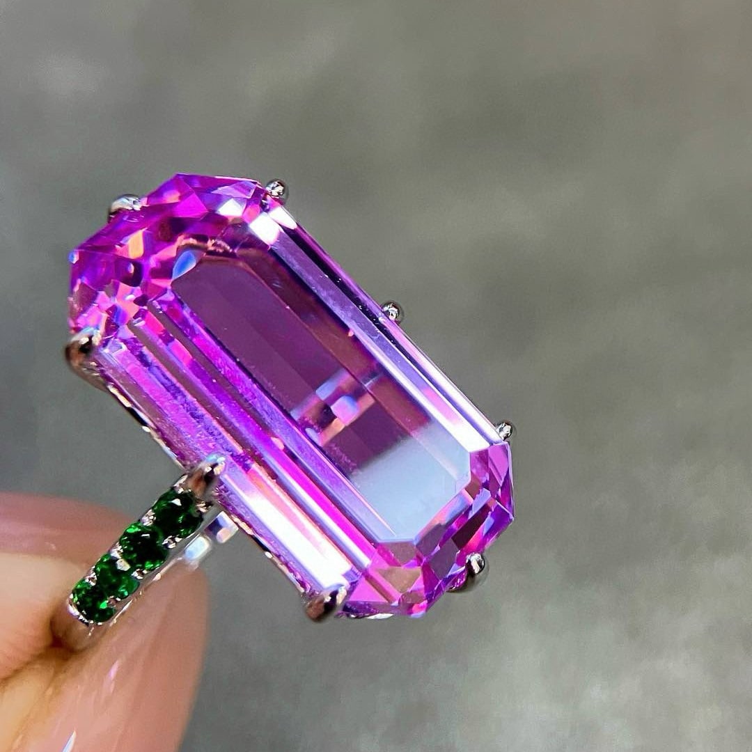 14k Gold 17.11 Ctw Natural Kunzite & Tsavorite Ring - 7