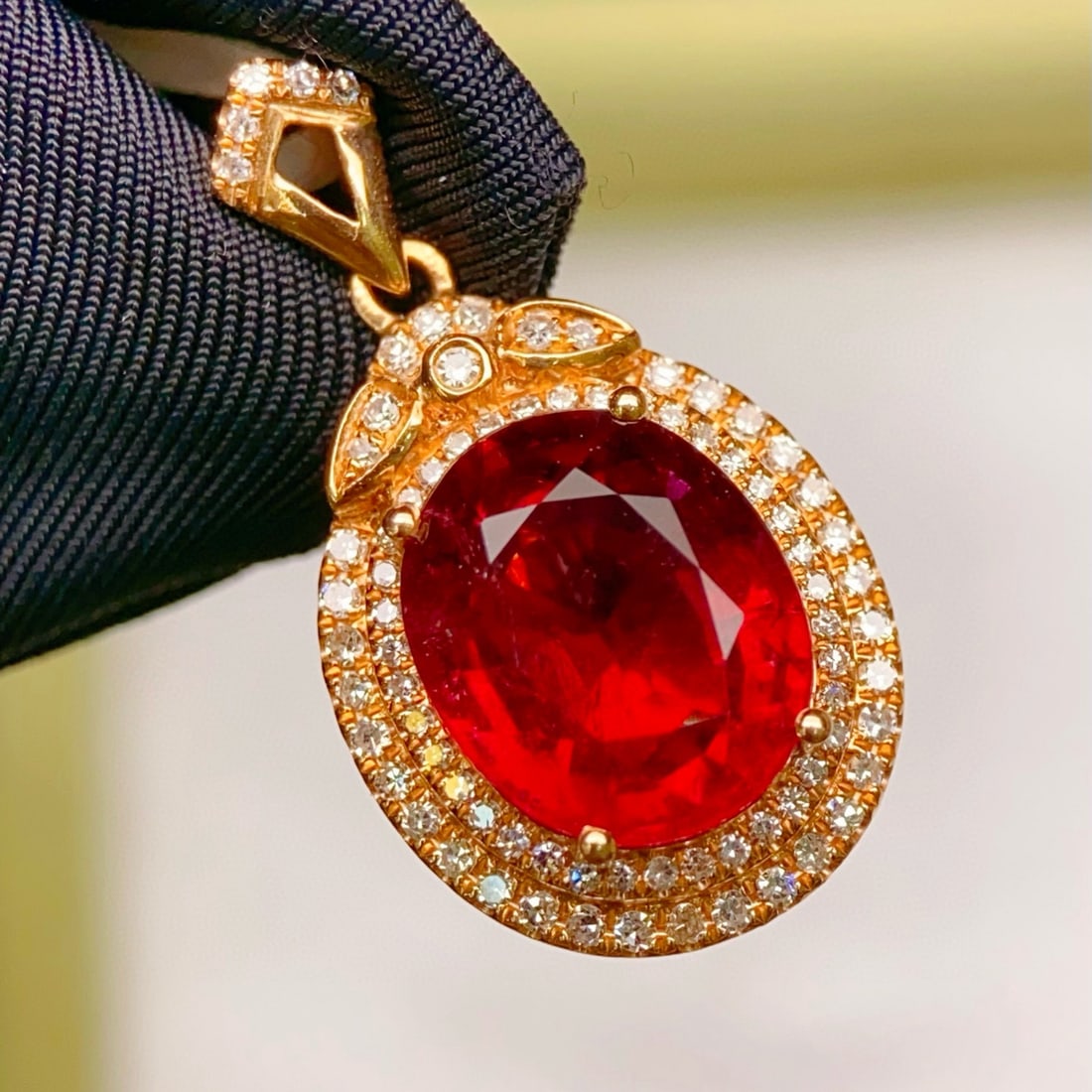 14k Gold 3.4 Ctw Natural Tourmaline & Diamond Pendant( Without Chain ): Ref:231039170 // gold content:14k gold // main gemstone:tourmaline // shape:oval // carat weight:3. 1ct // color:red // treatment:natural // // adjacent gemstone 2 : diamond // number of stones:79 //