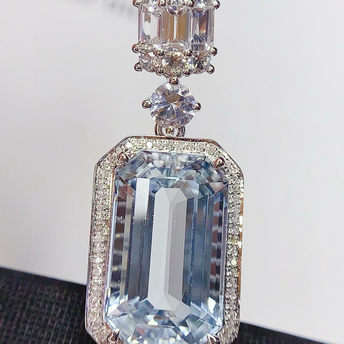 14k Gold 9 Ct Natural Aquamarine & Diamond & Sapphire Pendant( Without Chain ) - 3