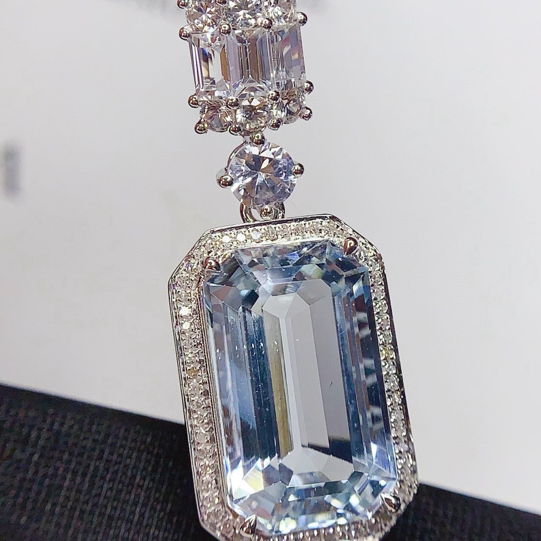 14k Gold 9 Ct Natural Aquamarine & Diamond & Sapphire Pendant( Without Chain ) - 4