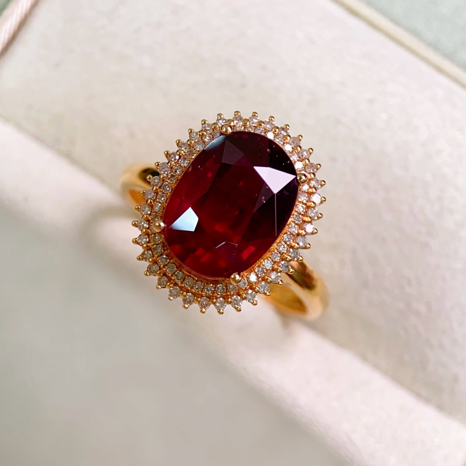 14k Gold 4.67 Ctw Natural Garnet & Diamond Ring - 2