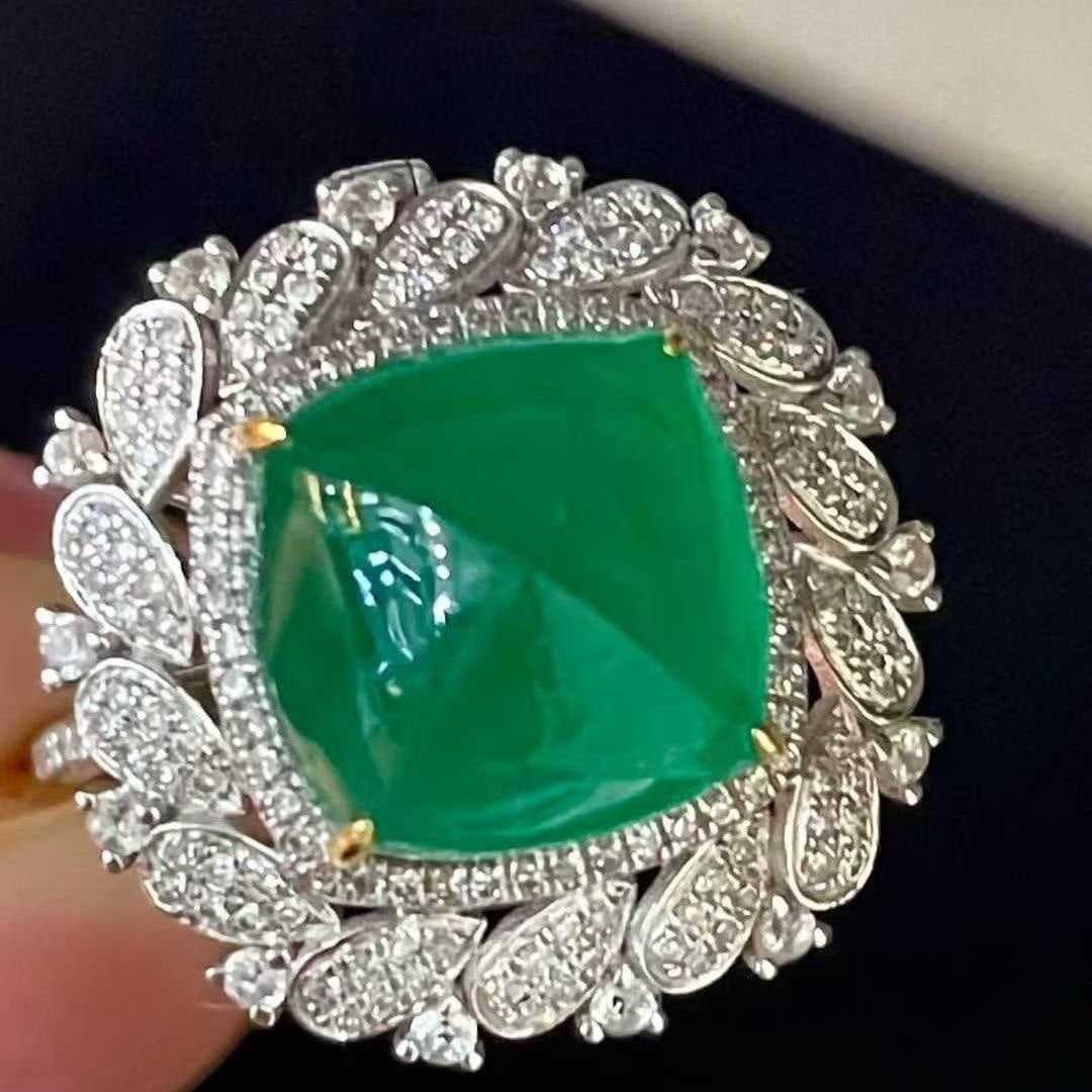 14k Gold 5.5 Ct Natural Emerald & Diamond Ring/pendant( Without Chain ): Ref:231039184 // gold content:14k gold // ring size:7. 25us // // main gemstone:emerald // shape:sugar-loaf // carat weight:5. 5ct // color:green // treatment:natural // // adjacent gemstone 2 :