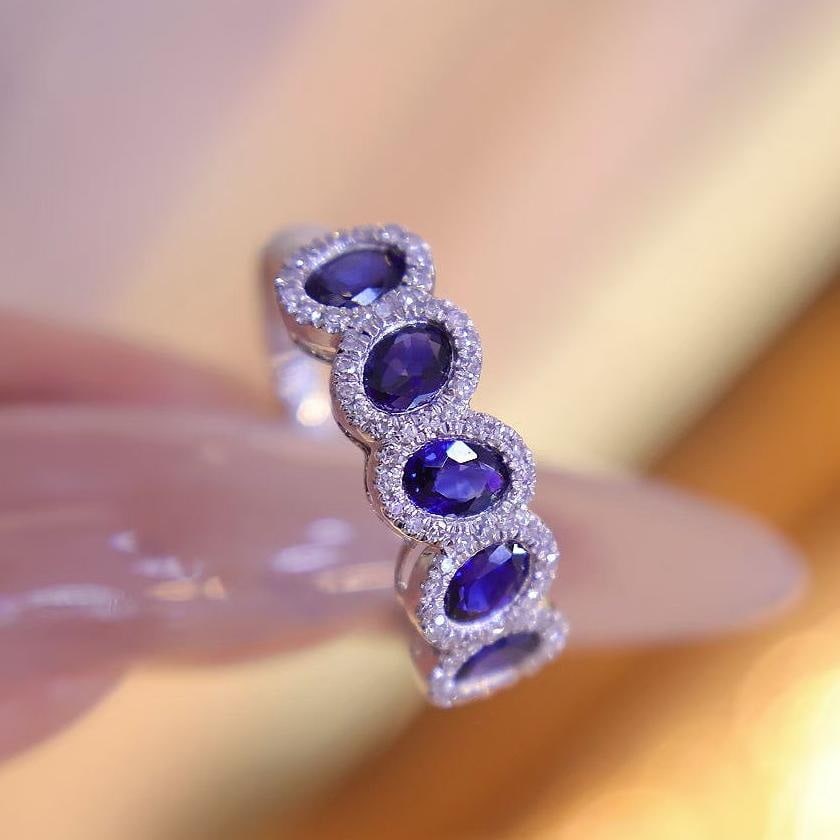 14k Gold 1 Ct Natural Sapphire & Diamond Ring: Ref:231039186 // gold content:14k gold // ring size:7. 25us // // main gemstone:sapphire // shape:oval // carat weight:1ct // color:blue // treatment:natural // // adjacent gemstone 2 : diamond //