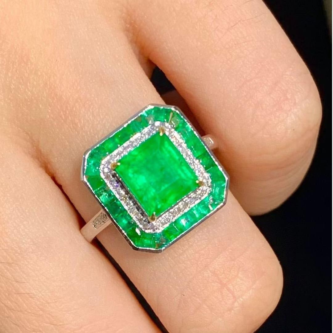 14k Gold 3 Ct Natural Emerald & Diamond Ring: Ref:231039190 // gold content:14k gold // ring size:7. 25us // // main gemstone:emerald // shape:multiply // carat weight:3ct // color:green // treatment:natural // // adjacent gemstone 2 : diamond