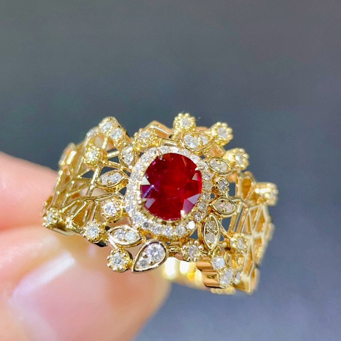 14k Gold 1.02 Ctw Natural Ruby & Diamond Ring - 3