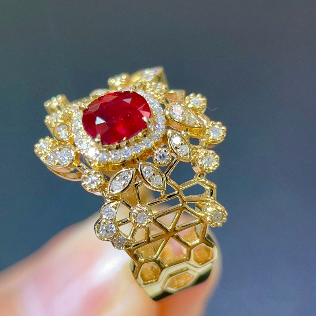 14k Gold 1.02 Ctw Natural Ruby & Diamond Ring - 4