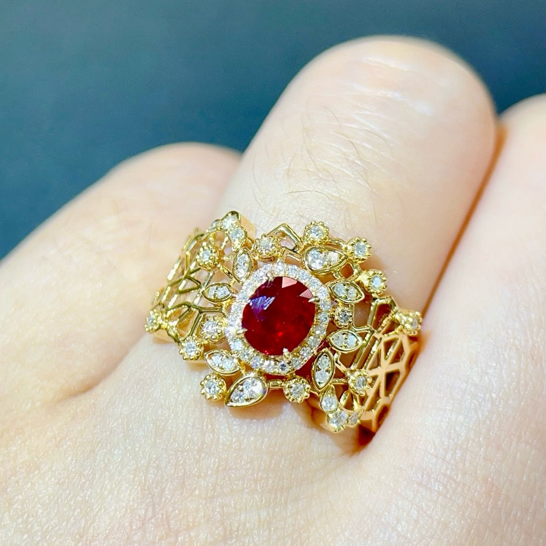 14k Gold 1.02 Ctw Natural Ruby & Diamond Ring - 5
