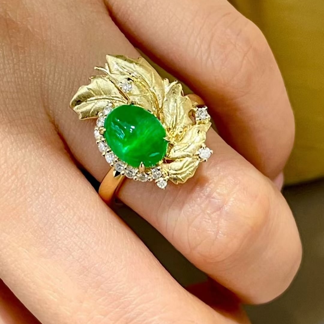 14k Gold 2.1 Ct Natural Emerald & Diamond Ring - 4