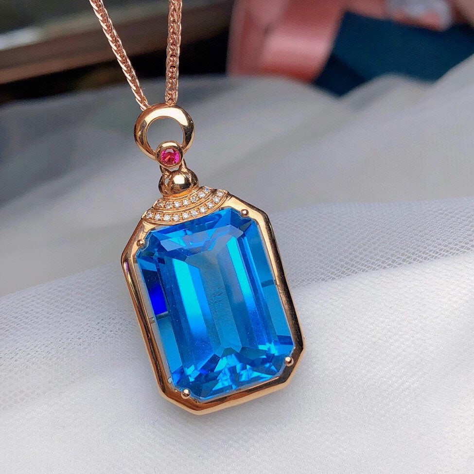 14k Gold 19.15 Ct Natural Topaz & Diamond Pendant( Without Chain ) - 4