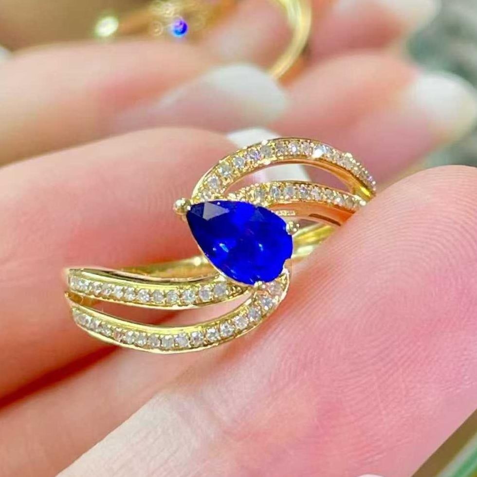 14k Gold 0.7 Ct Natural Sapphire & Diamond Ring: Ref:231039239 // gold content:14k gold // ring size:7. 25us // // main gemstone:sapphire // shape:pear // carat weight:0. 7ct // color:blue // treatment:natural // // adjacent gemstone 2 : diamond //