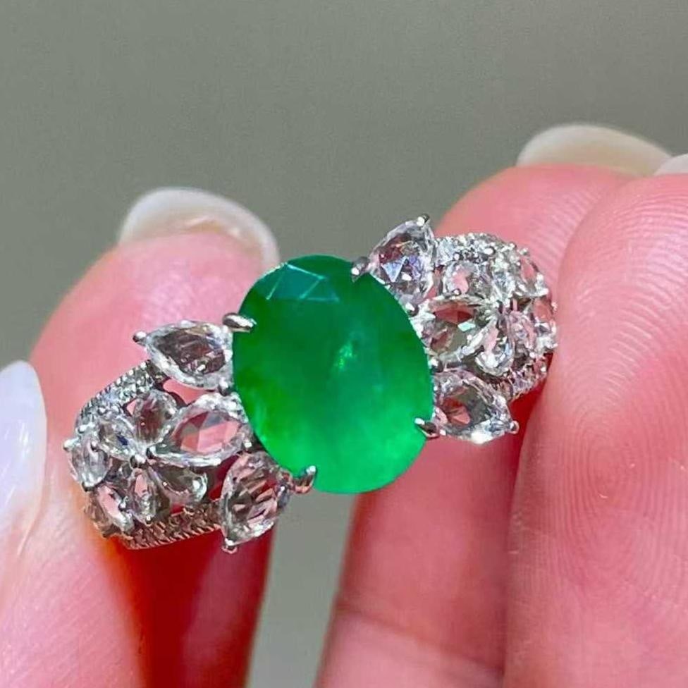14k Gold 1.87 Ct Natural Emerald & Sapphire & Diamond Ring: Ref:231039242 // gold content:14k gold // ring size:7. 25us // // main gemstone:emerald // shape:oval // carat weight:1. 87ct // color:green // treatment:natural // // adjacent gemstone 2 : sapphire