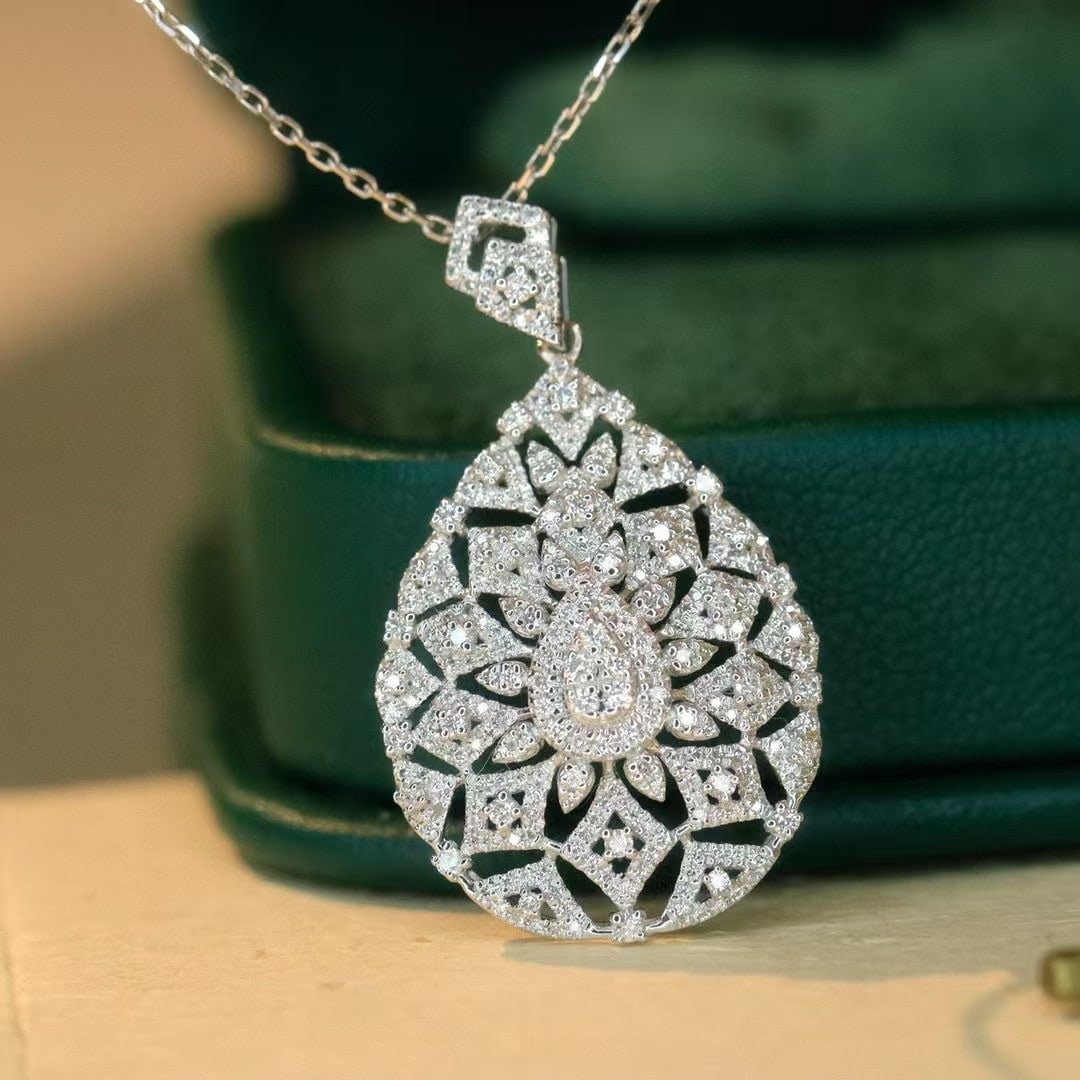 14k Gold 0.5 Ct Natural H Diamond Pendant( Without Chain ): Ref:231039251 // gold content:14k gold // main gemstone:diamond // shape:round // carat weight:0. 5ct // clarity grade:vs-si // color:h // treatment:natural // cut grade:g // Condition: New Low