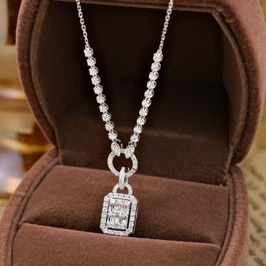 14k Gold 1 Ct Natural H Diamond Necklace: Ref:231039255 // gold content:14k gold // main gemstone:diamond // shape:multiply // carat weight:1ct // clarity grade:vs-si // color:h // treatment:natural // Condition: New Low Estimate: 4900.00