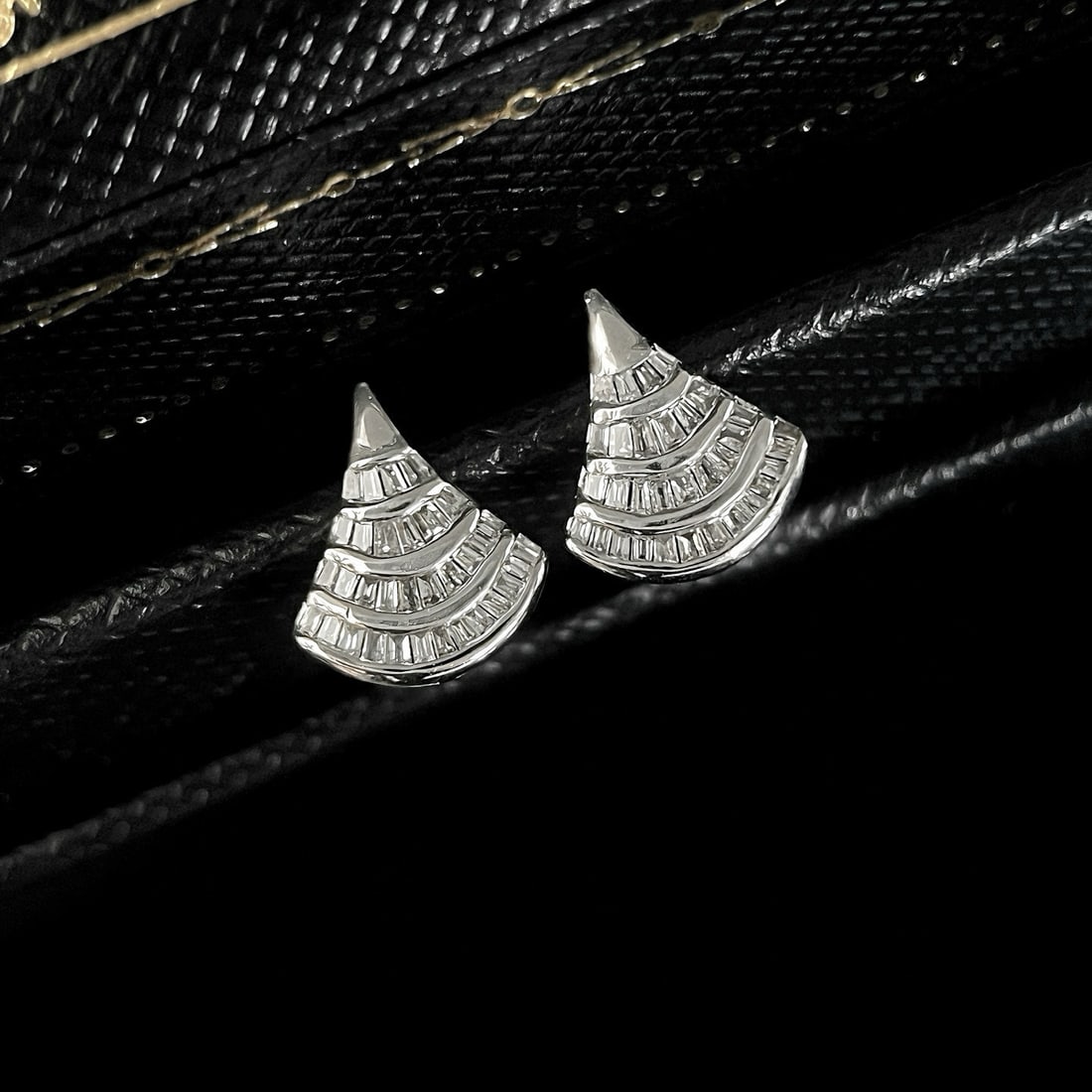 14k Gold 0.42 Ct Natural H Diamond Earrings - 4
