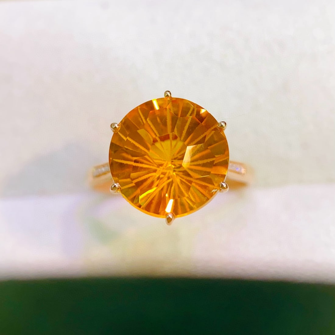14k Gold 6.18 Ctw Natural Citrine & Diamond Ring: Ref:231040070 // gold content:14k gold // ring size:7. 25us // // main gemstone:citrine // shape:round // carat weight:6. 15ct // color:yellow // treatment:natural // cut grade:g // // adjacent
