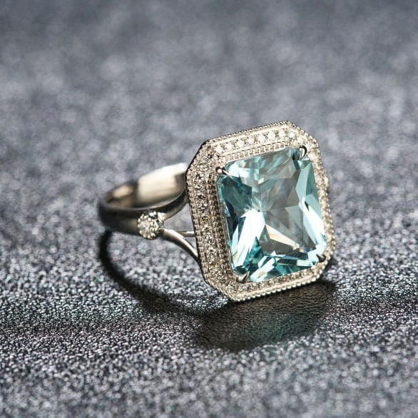14k Gold 3.03 Ct Natural Aquamarine & Diamond Ring - 2