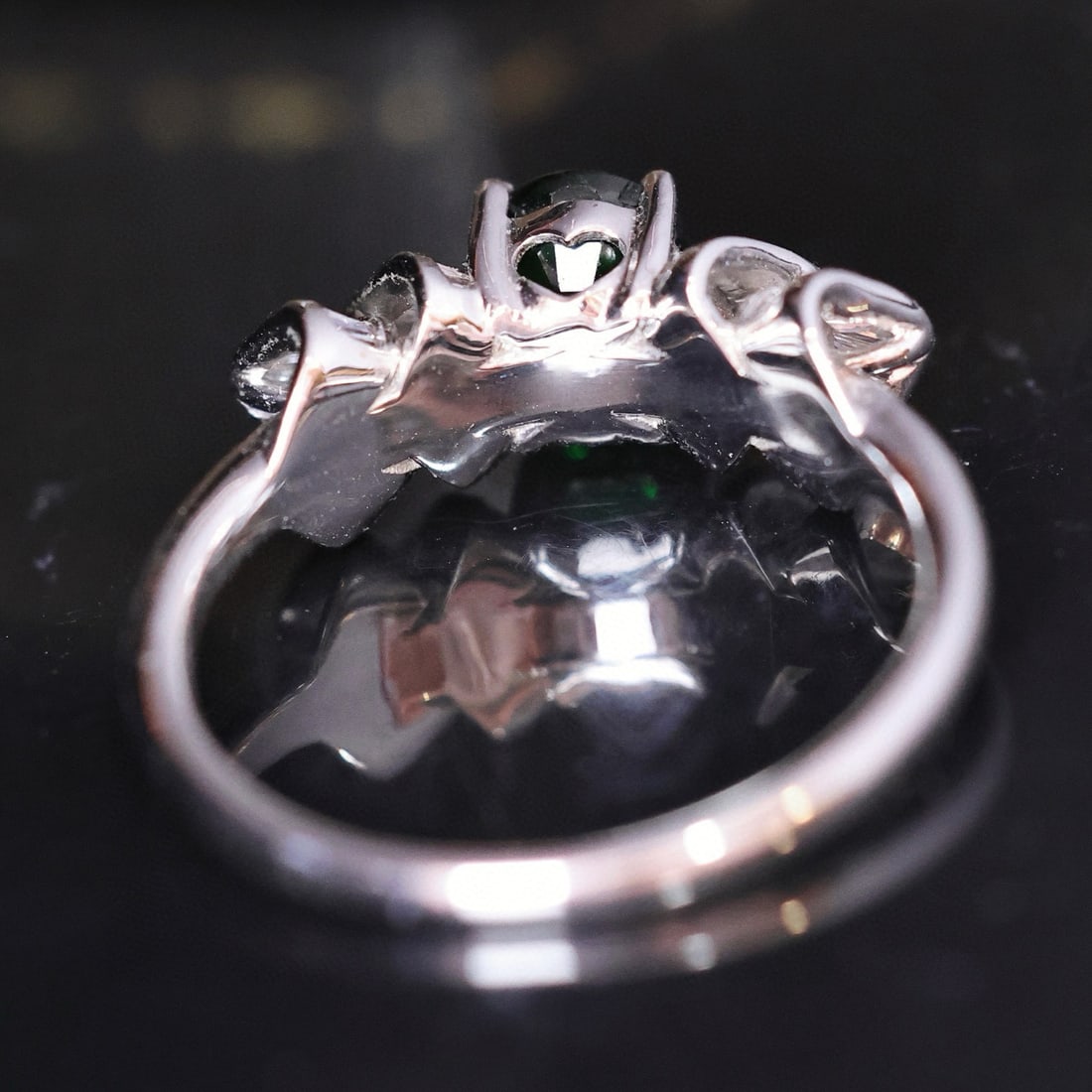 14k Gold 1.50 Ctw Vivid Green Natural Tsavorite & Diamond Ring - 6