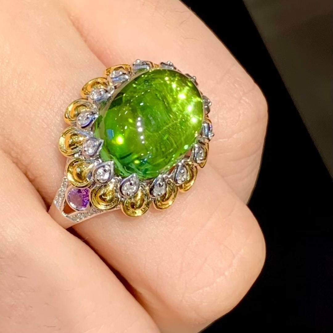 14k Gold 8.2 Ct Natural Tourmaline & Diamond Ring: Ref:231040124 // gold content:14k gold // ring size:7. 25us // // main gemstone:tourmaline // shape:oval // carat weight:8. 2ct // color:green // treatment:natural // // adjacent gemstone 2 : diamond