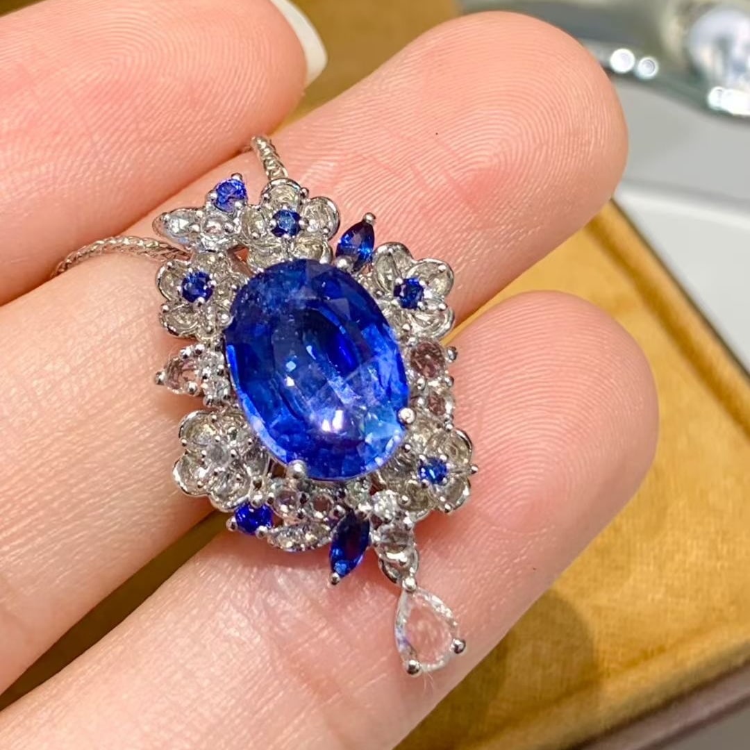 14k Gold 3.5 Ct Natural Sapphire & Diamond & Sapphire Pendant( Without Chain ) - 6