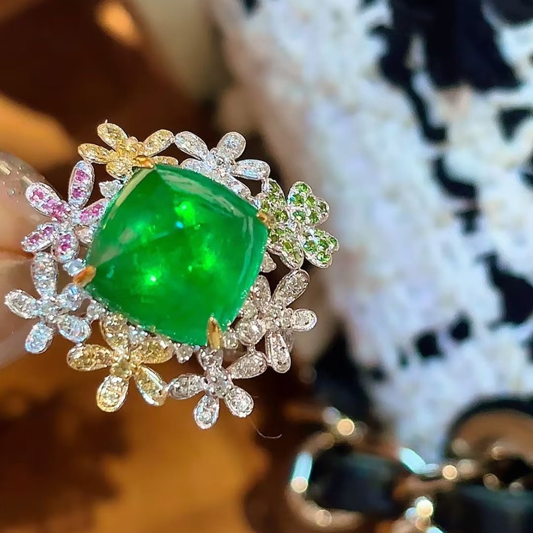 14k Gold 6.3 Ct Vivid Green Natural Emerald & Diamond & Sapphire & Tsavorite Ring - 7