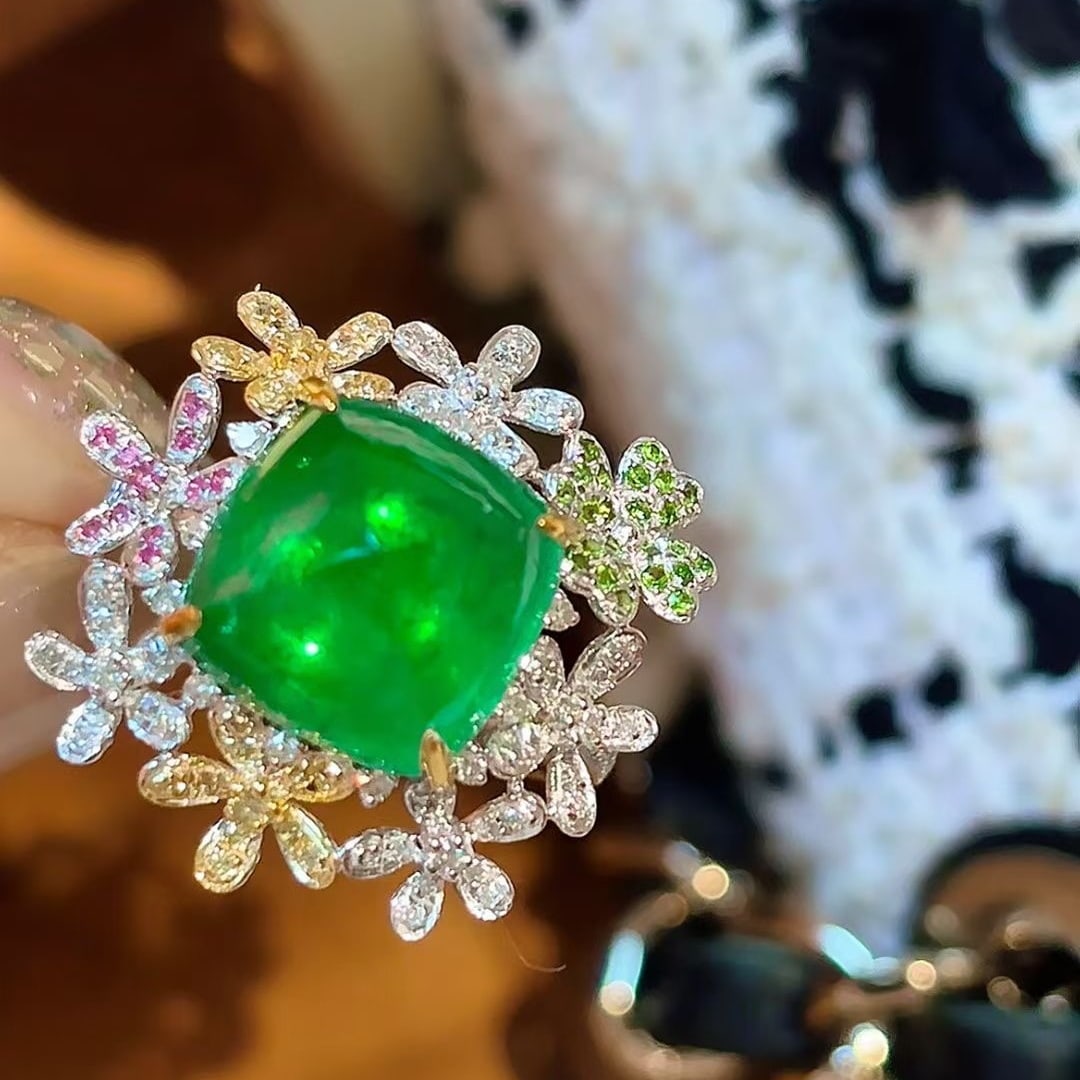 14k Gold 6.3 Ct Vivid Green Natural Emerald & Diamond & Sapphire & Tsavorite Ring - 8