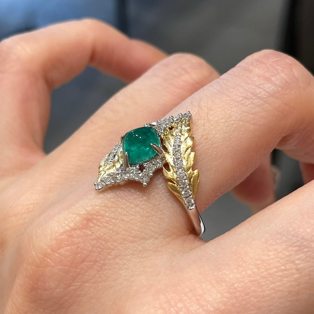 14k Gold 1.1 Ct Natural Emerald & Diamond Ring - 2