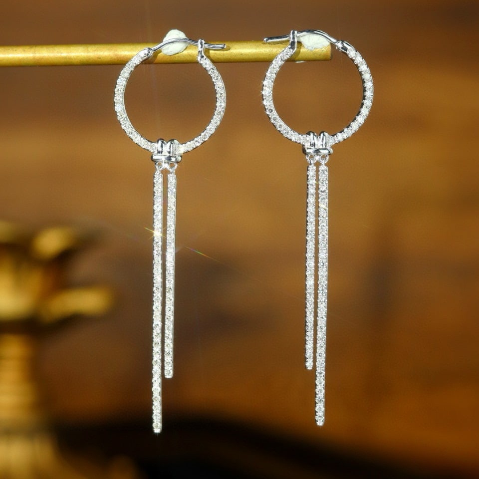 14k Gold 0.80 Ct Natural H Diamond Earrings: Ref:231040148 // gold content:14k gold // main gemstone:diamond // shape:round // carat weight:0. 80ct // clarity grade:vs-si // color:h // treatment:natural // cut grade:g // Low Estimate: 3200 Condi