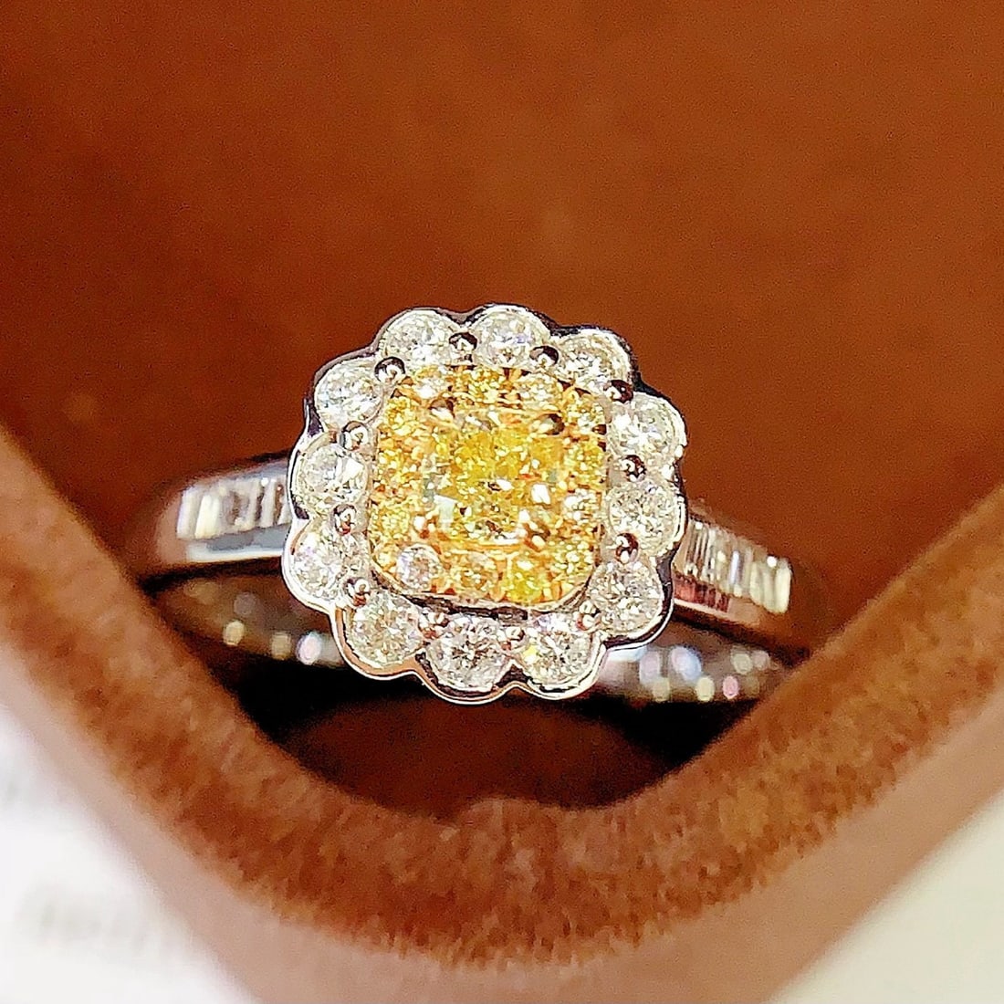 14k Gold 0.3 Ct Natural Yellow Diamond & Diamond Ring: Ref:231040154 // gold content:14k gold // ring size:7. 25us // // main gemstone:yellow diamond // shape:cushion // carat weight:0. 3ct // color:yellow // treatment:natural // // adjacent gemstone 2 : 