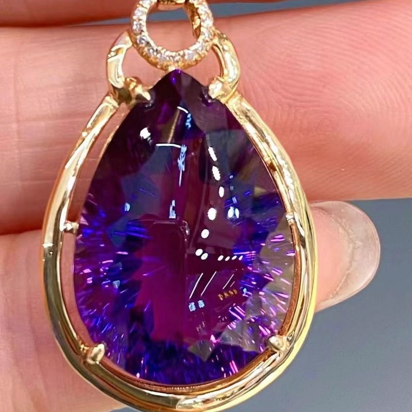 14k Gold 12.55 Ct Natural Amethyst & Diamond Pendant( Without Chain ): Ref:231040161 // gold content:14k gold // main gemstone:amethyst // shape:pear // carat weight:12. 55ct // color:purple // treatment:natural // // adjacent gemstone 2 : diamond // shape:round //