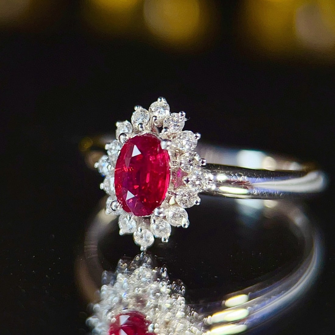 14k Gold 0.84 Ctw Natural Ruby & Diamond Ring - 3