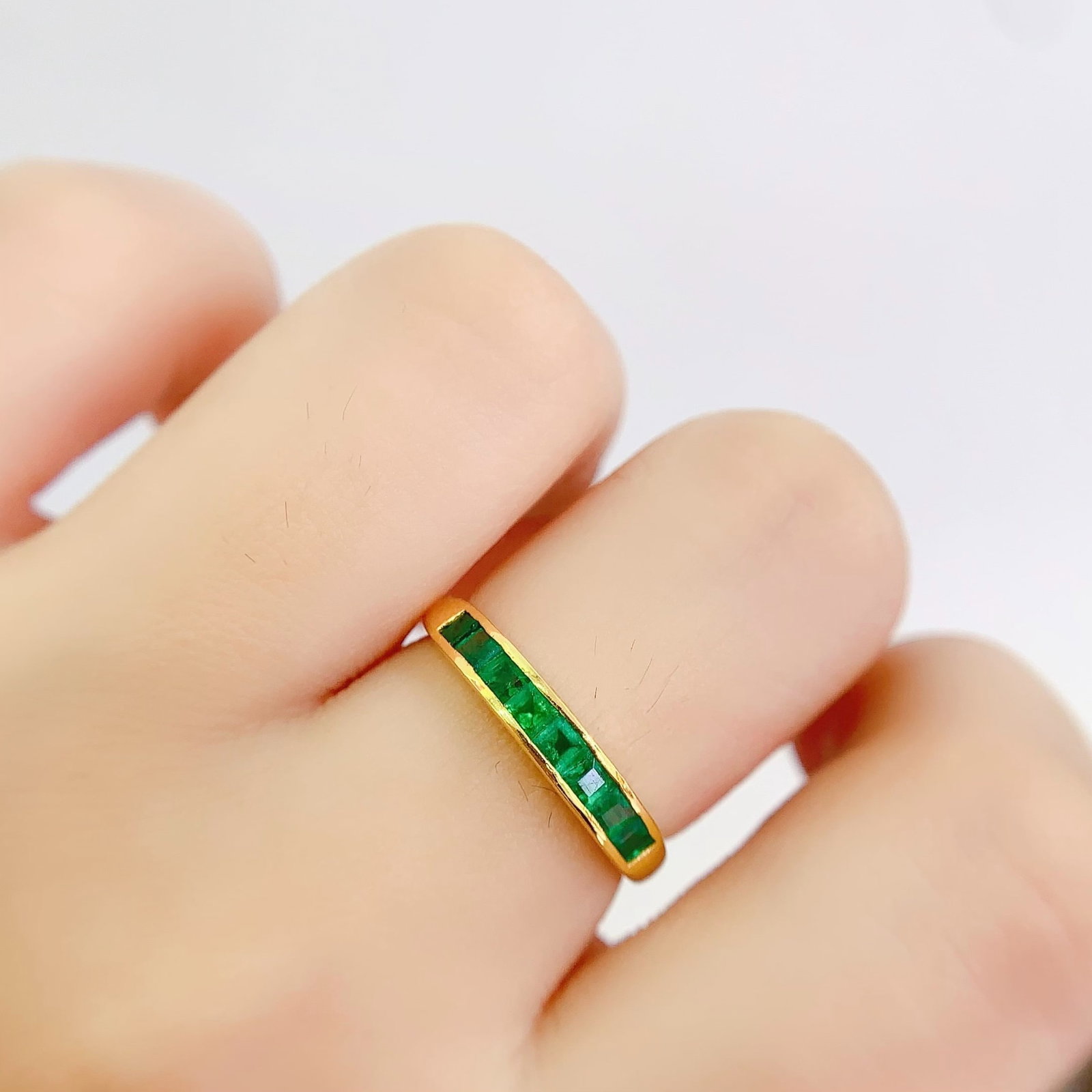 14k Gold 1 Ct Vivid Green Natural Emerald Ring - 6