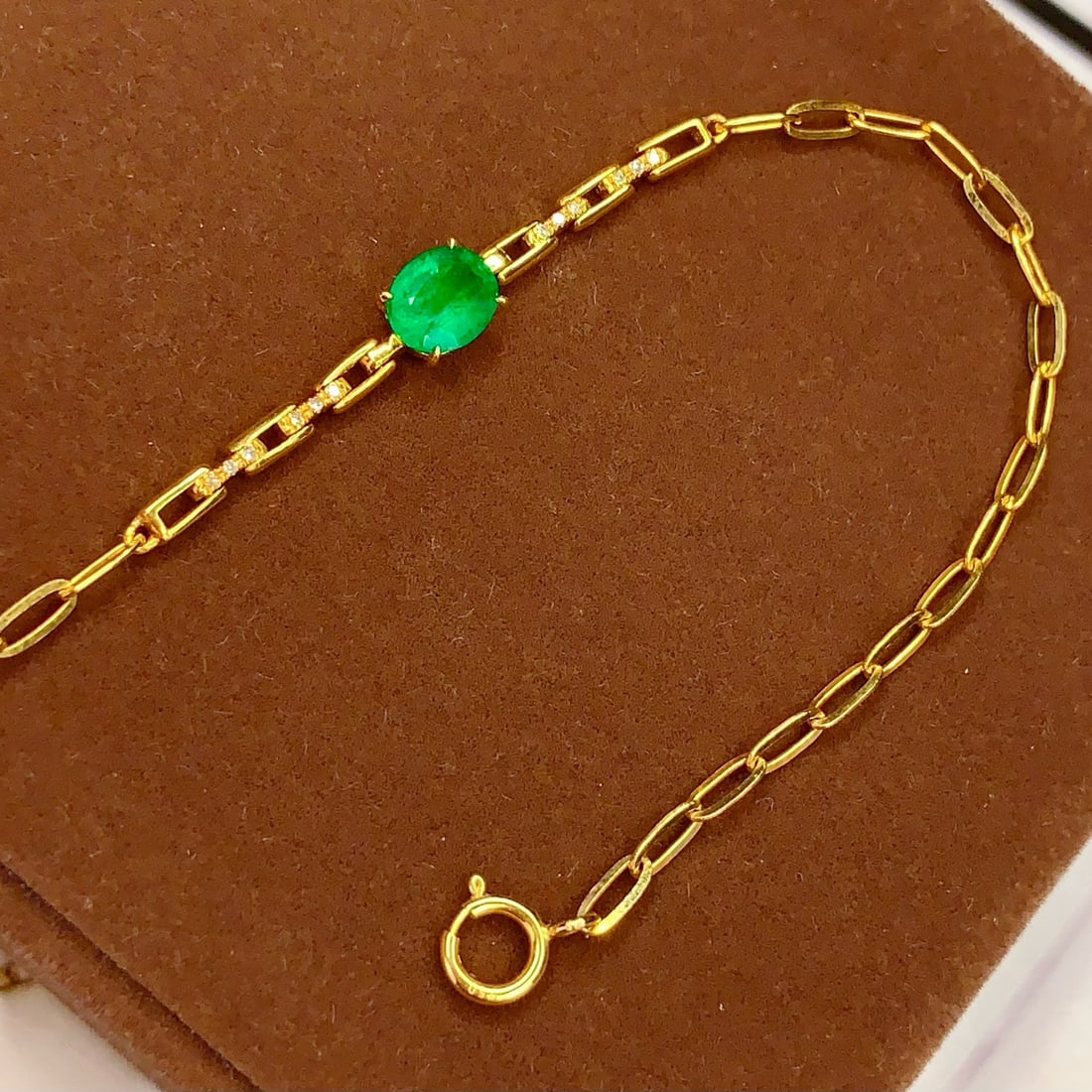 14k Gold 0.8 Ct Vivid Green Natural Emerald & Diamond Bracelet - 3