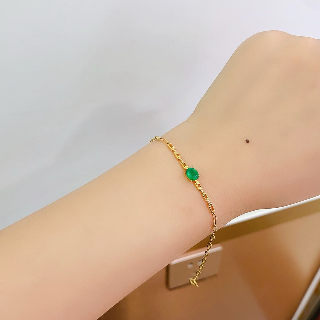 14k Gold 0.8 Ct Vivid Green Natural Emerald & Diamond Bracelet - 6