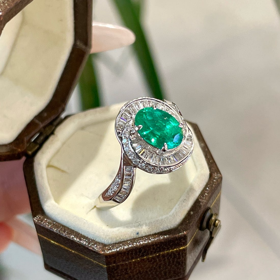14k Gold 1 Ct Natural Emerald & Diamond Ring - 2