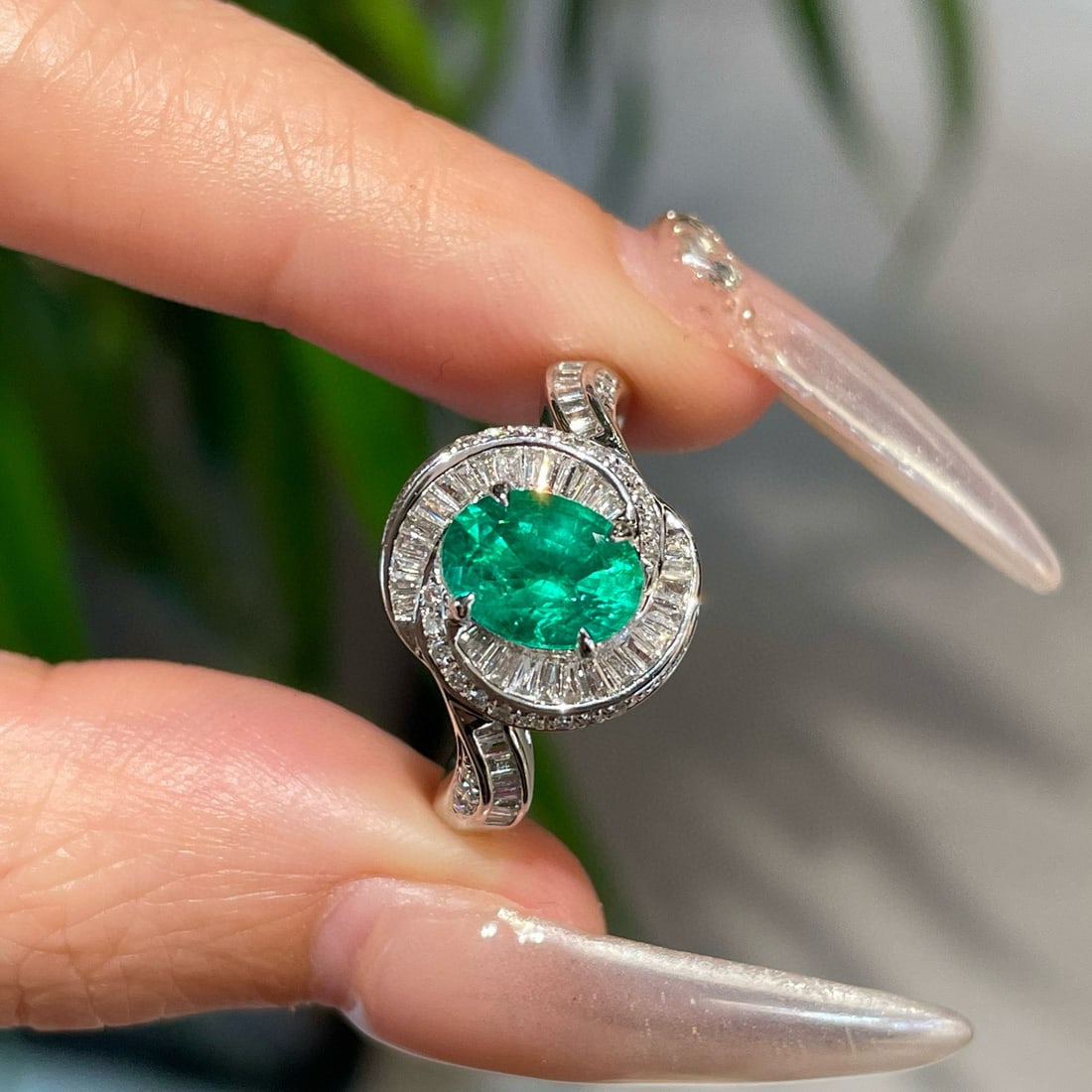 14k Gold 1 Ct Natural Emerald & Diamond Ring - 5