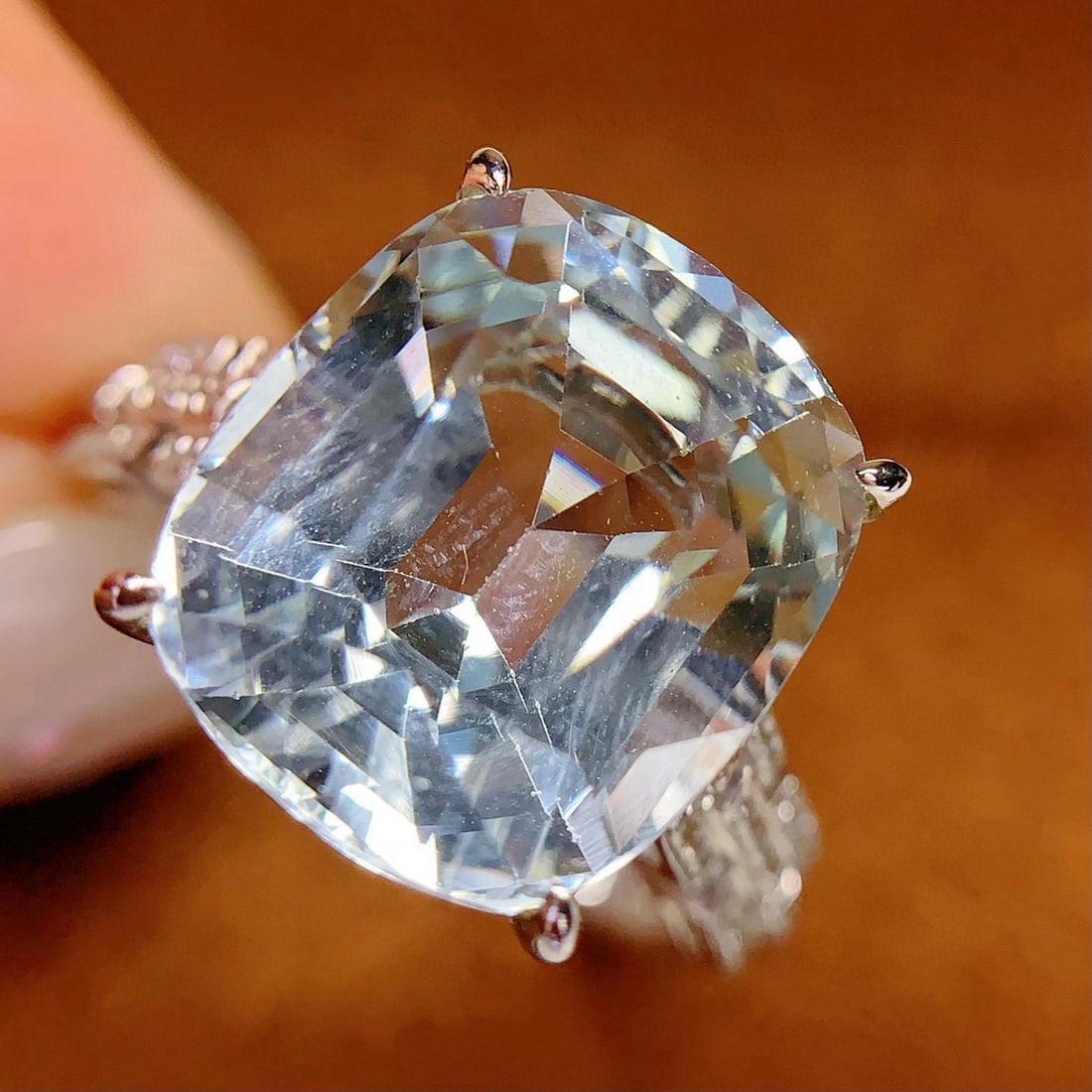 14k Gold 8.5 Ct Natural Aquamarine & Diamond Ring - 2