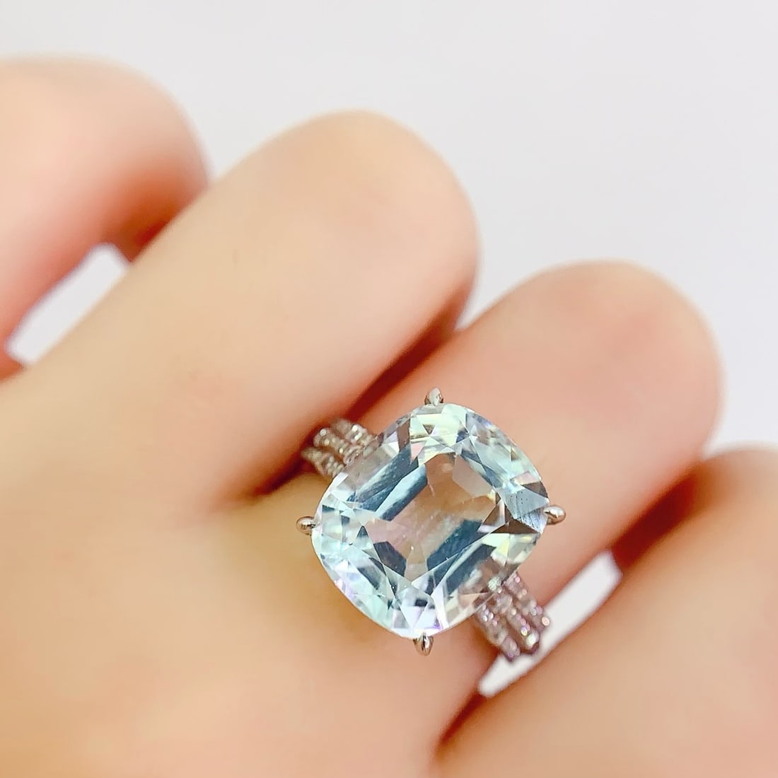 14k Gold 8.5 Ct Natural Aquamarine & Diamond Ring - 6