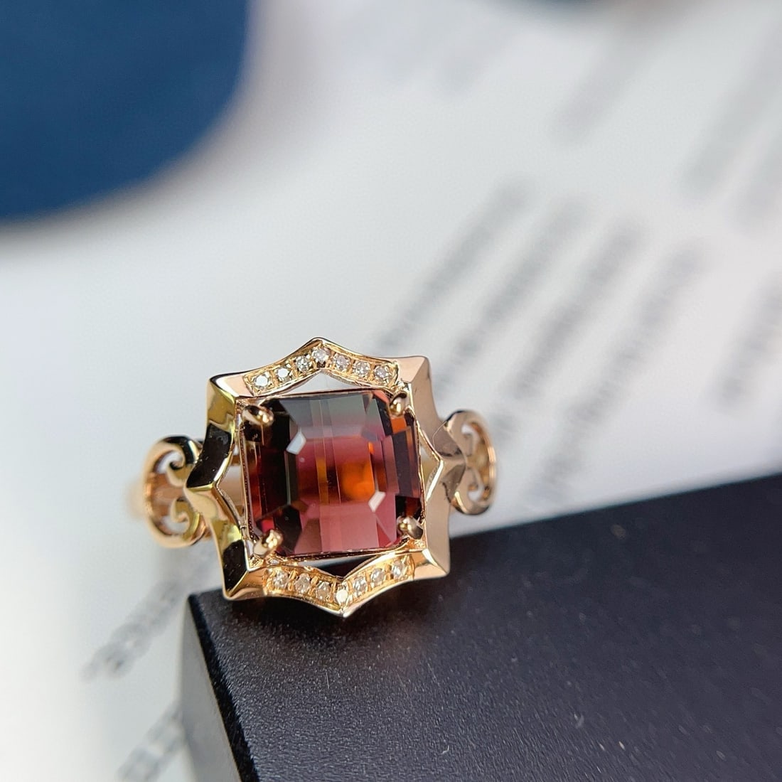 14k Gold 2.80 Ct Natural Tourmaline & Diamond Ring: Ref:231040186 // gold content:14k gold // ring size:7. 25us // // main gemstone:tourmaline // shape:octagonal // carat weight:2. 80ct // color:red // treatment:natural // // adjacent gemstone 2 :