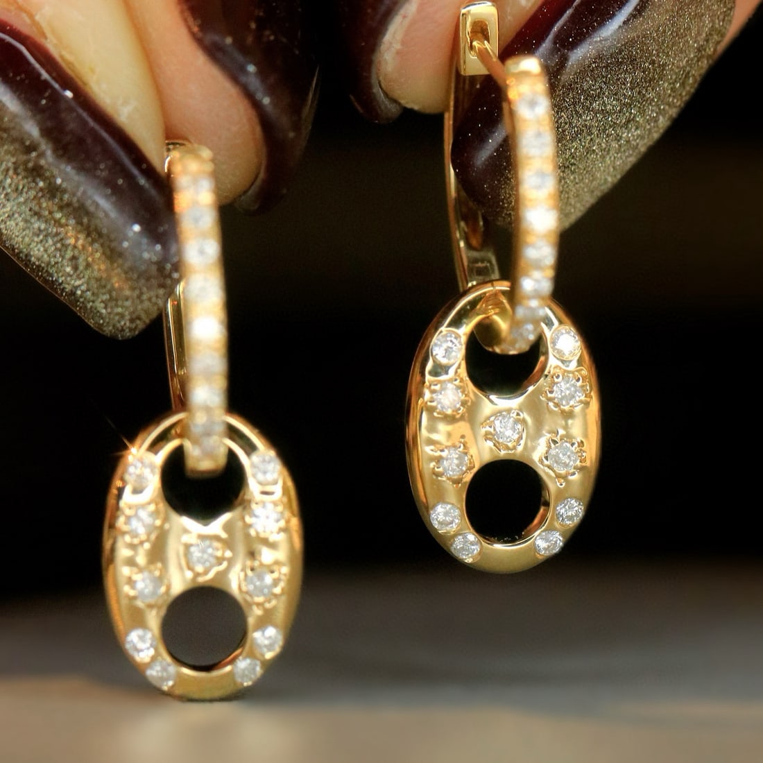 14k Gold 0.4 Ct Natural H Diamond Earrings: Ref:231040204 // gold content:14k gold // main gemstone:diamond // shape:round // carat weight:0. 4ct // clarity grade:vs-si // color:h // treatment:natural // cut grade:g // High Estimate: 6200 Condi