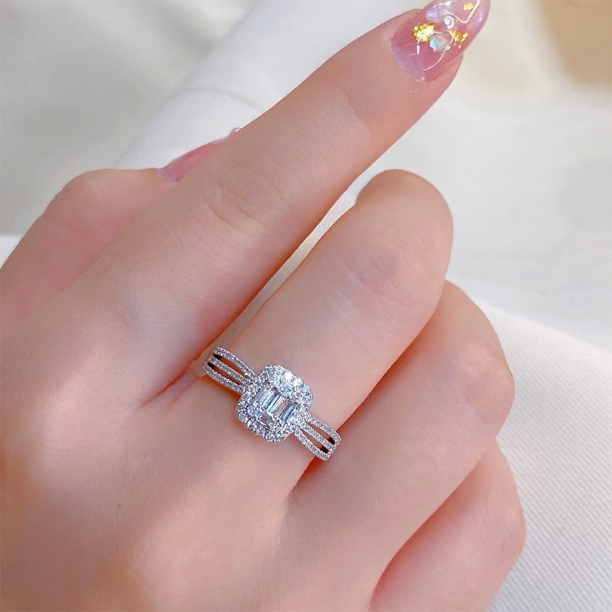 14k Gold 0.5 Ct Natural H Diamond Ring: Ref:231040208 // gold content:14k gold // ring size:7. 25us // // main gemstone:diamond // shape:multiply // carat weight:0. 5ct // clarity grade:vs-si // color:h // treatment:natural // High