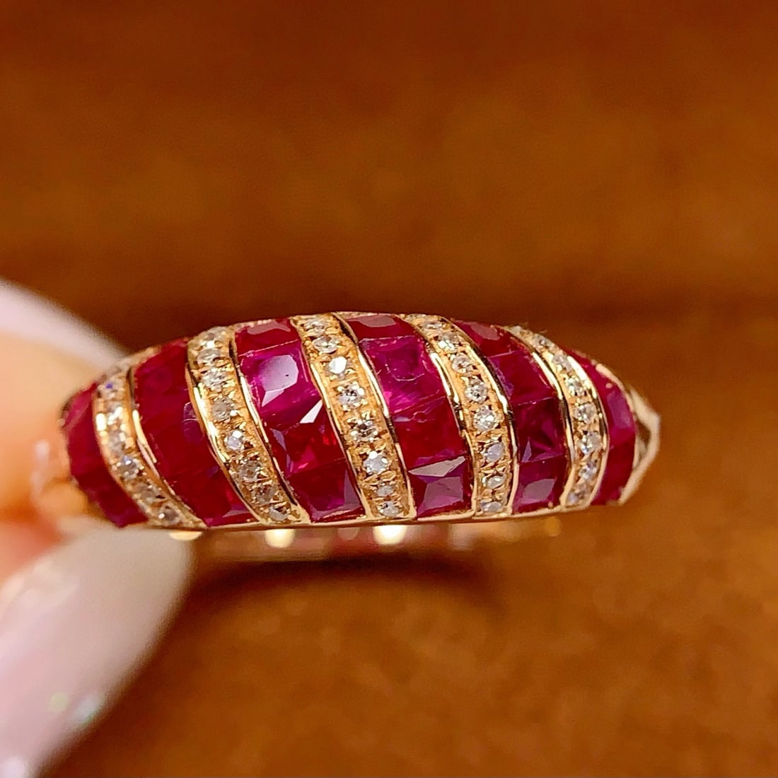 14k Gold 1.8 Ct Natural Ruby & Diamond Ring - 2